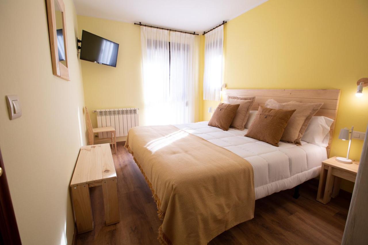 La Casona De Cardes Hotel Onís Екстериор снимка