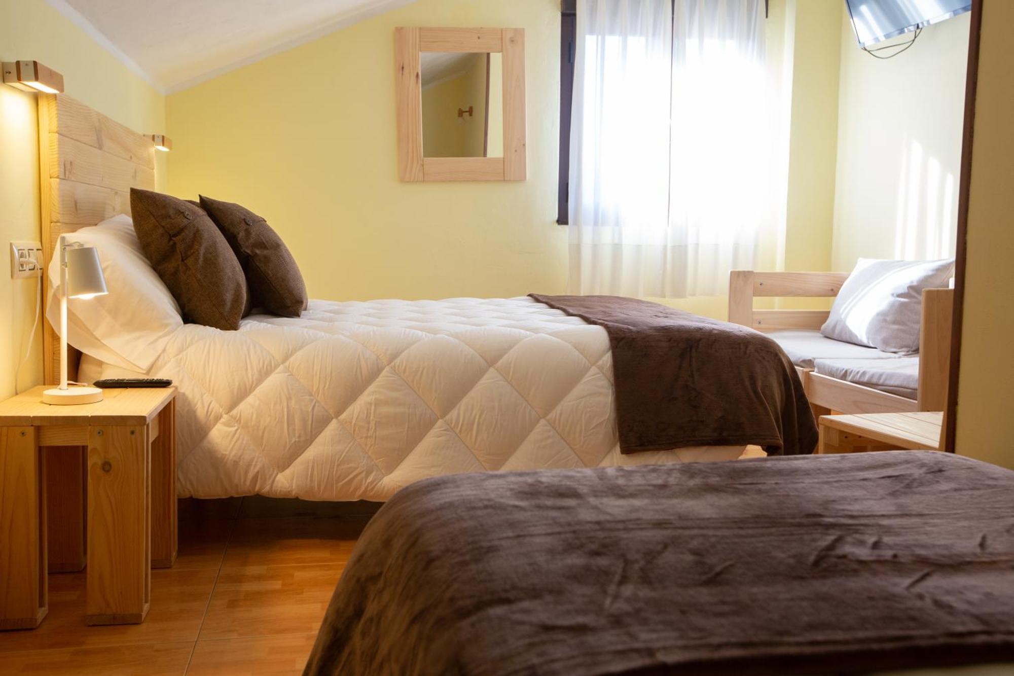 La Casona De Cardes Hotel Onís Екстериор снимка