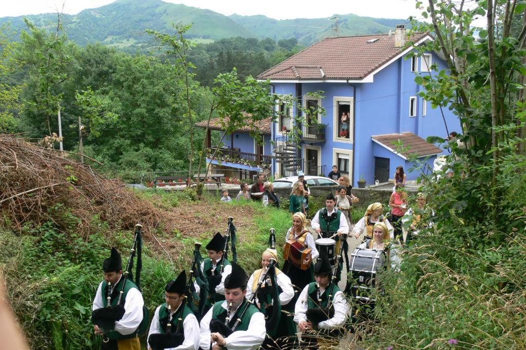 La Casona De Cardes Hotel Onís Екстериор снимка
