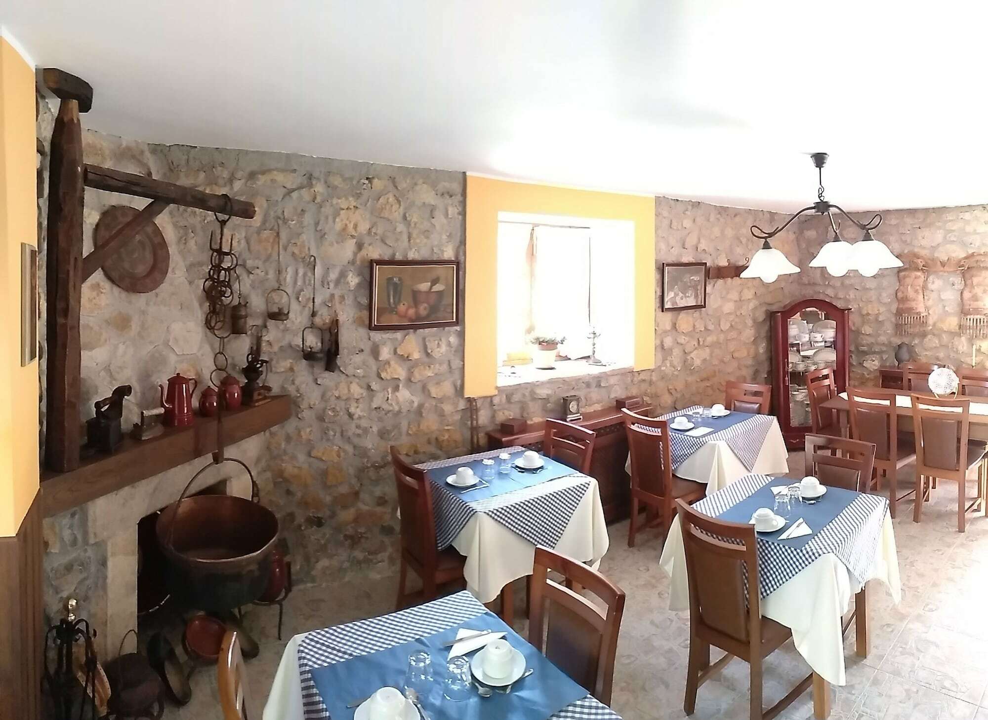 La Casona De Cardes Hotel Onís Екстериор снимка